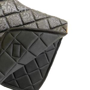 Tapis de selle de cheval de luxe Tissu Bluefebrek Doublure en polycoton Logo personnalisé pleine grandeur Tapis de selle équestre durable - Product Image 4