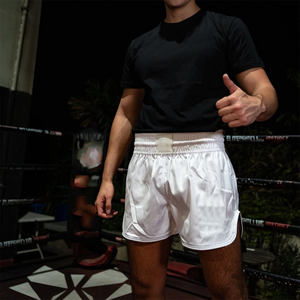 Vêtements d'entraînement MMA, shorts de Muay Thai, couleur blanche, tissu tricoté en nylon/polyester, shorts de mixte arts martiaux pour adultes avec service OEM - Product Image 1