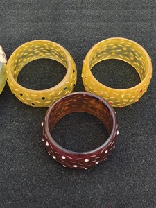 Bracelets en résine Chic Vibe au design tendance, finition lisse, prix d'usine en gros - Product Image 6