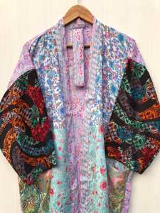 Robe kimono en soie teinte à la main, bleue, style bohème, longue et ample, paréo de plage, vêtement de détente, cadeau pour elle - Product Image 5