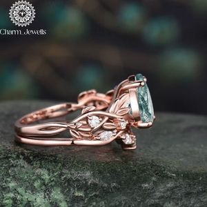 Bague de fiançailles en or rose pour femme Charm_Jewells, moissanite taille coussin, motif floral, sertissage à griffes, classique, certifiée IGI, 3 grammes - Product Image 5