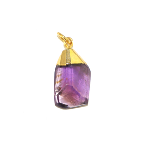 Pendentif en améthyste naturelle, taille irrégulière fantaisie, plaqué or 18 carats, style classique solitaire, bijoux unisexe pour la vente en gros - Product Image 1