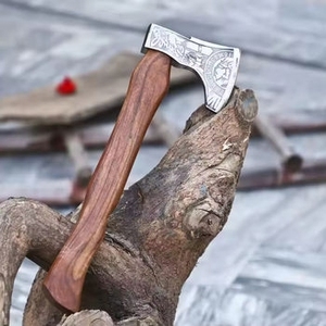 ZA DAMASCUS MAKERS Cabeza de Hacha Vikinga Hecha a Mano de Alta Calidad con Espiga Plana, Hoja de Acero al Carbono con 5 Filos de Corte y Mango de Madera de Fresno Grabado - Product Image 6