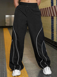 Pantalones Parachute de Mezclilla Ecológicos para Mujer, con Cordón Ajustable, 100% Algodón, Estilo Hip Hop, Color Negro, con Logotipo Personalizado, Ribete en Contraste, Máxima Comodidad - Product Image 4