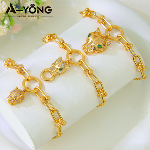 Set di Gioielli di Alta Qualità con Testa di Leopardo Placcata in Oro 21k, Design a U con Zirconia, Set di 2 Pezzi all'Ingrosso - Product Image 3