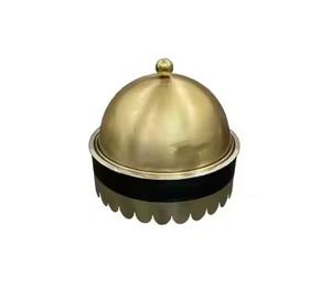Olla para Servir Comida Caliente de Metal Color Dorado con Tapa, Cazuela Redonda Aislada, Recipiente para Mantener la Comida Caliente - Product Image 1