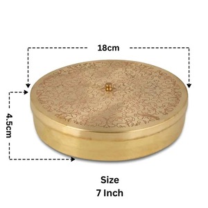Boîte à épices ronde en laiton avec couvercle gravé floral et cuillère, multi-compartiments, pour cuisine domestique - Product Image 4