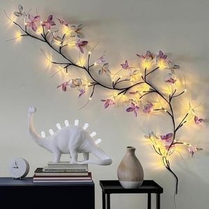 Lampada a Parete a Forma di Farfalla con 48 LED, 1,8m, Decorazione Magica per Interni con 8 Modalità di Illuminazione, Atmosfera Calda - Product Image 3