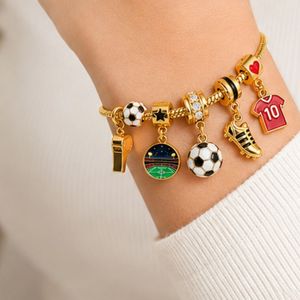 Bracelets de football anti-ternissement avec breloque maillot émaillée personnalisable et chaîne à maillons ajustable pour cadeaux d'équipe scolaire - Product Image 5