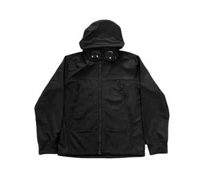 Coupe-vent léger de haute qualité et à séchage rapide, offrant une protection efficace contre le vent - Product Image 4