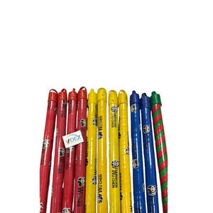 Venta al por Mayor de Palos de Escoba de Madera para Uso Doméstico Marca VDEX con Mango Recubierto de PVC y Palo para Cepillo de un Proveedor de Vietnam - Product Image 1