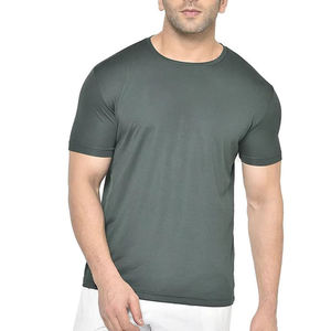 Camiseta de Manga Corta para Hombre, Color Gris Oscuro, Cuello Redondo, Corte Ajustado, Secado Rápido, Tejido de Poliéster, Estilo Casual, Color Sólido - Product Image 1