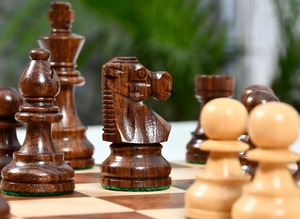 Pièces d'échecs de style Lardy français, roi de 3 pouces, fabriquées à la main en Sheesham et bois de buis, avec des reines supplémentaires au meilleur prix - Product Image 3