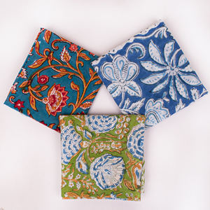 Bandanas en popeline de coton faits à la main Craftjaipur, motifs et couleurs attrayants, écharpe douce, respirante, écologique, pour femmes - Product Image 3