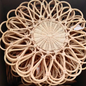 Set de table tissé en fibres naturelles |   Sous-plat en rotin pour mariage, Noël et fêtes - Product Image 1
