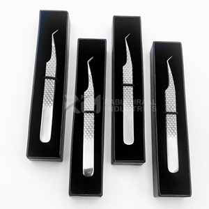 Pince à épiler antistatique RMI en acier inoxydable à pointe coudée à 45 degrés, longueur 10 mm, pour extensions de cils, avec poignée diamantée, emballage individuel noir - Product Image 4