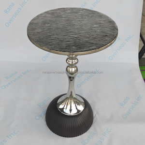 Table Ronde en Aluminium Premium, Impression Gravure, Design Métallique Moderne et Élégant, Durable, pour la Maison, le Bureau ou l'Espace de Vie - Product Image 2