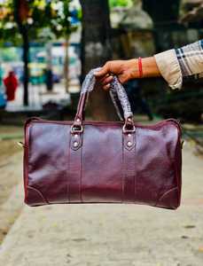Bolsa de Viaje Unisex de Cuero Genuino, Estilo Vintage, Gran Capacidad, Ligera y Duradera, con Cierre, Precio de Fábrica al por Mayor - Product Image 1