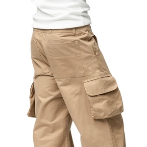 2025 Streetwear pour hommes avec logo personnalisé Pantalon baggy empilé multi-poches vierge Pantalon de survêtement cargo Vente en gros ODM Fourniture - Product Image 1
