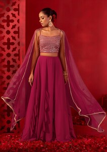 Conjunto de Lehenga Choli de Gasa Georgette Rosa Sólido con Falda con Volantes y Dupatta, Traje Nupcial Bordado para Fiesta - Product Image 4