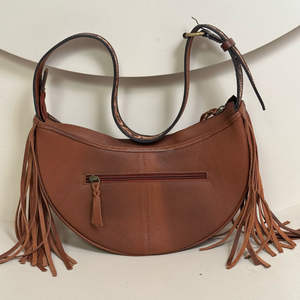 กระเป๋าทำด้วยมือแฟชั่นหนังสะพายไหล่ข้างเดียวครึ่งดวงจันทร์กระเป๋าถือหนังวัวหรูหราสำหรับผู้หญิง - Product Image 6