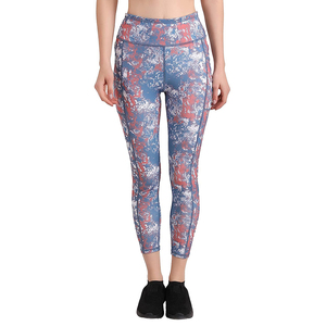 Leggings de sport pour femmes en polyester et spandex, respirants, pour adultes, pour la musculation et la gym. - Product Image 1