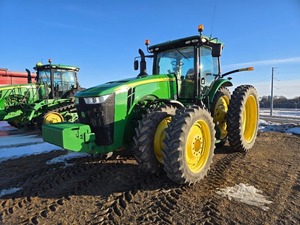 Tractor de Ruedas 4WD de Gran Tamaño 8370R 2016, Listo para Exportación Premium - Product Image 3
