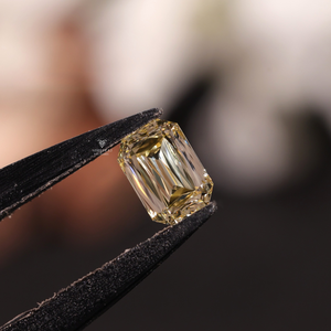 เพชร IGI Certified 1 กะรัต สีเหลือง Fancy Vivid  เพชรเพาะเลี้ยงในห้องปฏิบัติการ รูปทรง Ashoka Criss Cut เพชรเม็ดเดี่ยว VVS VS HPHT CVD ผู้จัดจำหน่ายขายส่งจากอินเดีย - Product Image 1