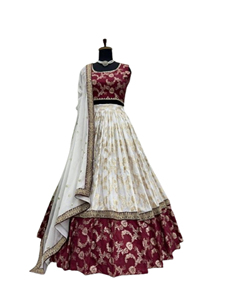 Divyam Creation Lehenga Choli en Spandex Brodé Rouge, Robe de Mariage Indienne Traditionnelle Longue, Coupe Classique pour Femme, Livraison Rapide - Product Image 1