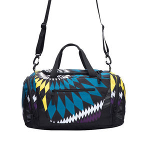 Bolsa Deportiva Personalizada, Unisex, de Nailon y Poliéster, Impermeable, Hecha en Pakistán, de Alta Calidad, en Venta - Product Image 5