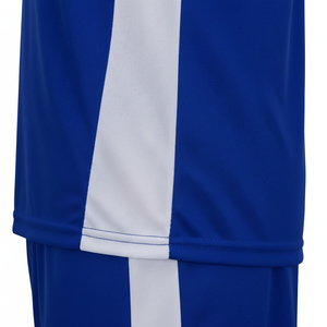 Ensemble de tenue de football personnalisée avec maillot et short imprimés, 100% polyester respirant, protection UV - Product Image 6