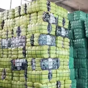 แบรนด์กระเป๋าเสื้อผ้า Thrifty คุณภาพพรีเมียม เสื้อผ้ามือสองผสมแบบวินเทจ จำนวนมาก ผู้จัดจำหน่ายเสื้อผ้าโพลีเอสเตอร์/คอตตอน - Product Image 3