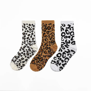Calcetines de Pilates con Estampado de Leopardo y Logotipo Personalizado para Mujer, Calcetines de Yoga Antideslizantes con Puntos de Agarre en Toda la Suela, de Algodón, para Estudio de Yoga, Venta al Por Mayor - Product Image 1
