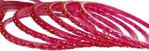 Bracelets en verre goutte de pluie élégants de qualité supérieure avec surface brillante, ensemble de bijoux traditionnels élégants pour femmes et filles, en vente - Product Image 5