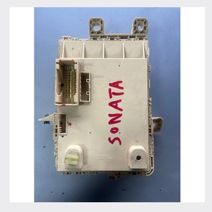Pièces de voiture Hyundai d'occasion 91950-3X012 compatibles avec Hyundai Sonata, boîte de jonction, fusible, relais, boîte de jonction intelligente - Product Image 3