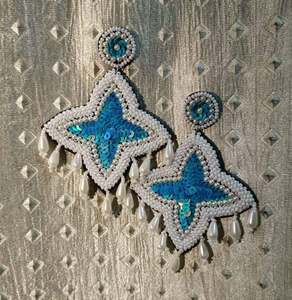 Boucles d'oreilles multicolores en perles de rocaille, tissées et brodées à la main, perles de verre, design créatif pour fêtes, mariages, cadeaux - Product Image 6