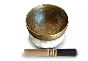 Cuenco de Latón Hecho a Mano con Diseño Feng Shui Redondo, Decoración de Mesa para Interiores, para Meditación y Uso en Sala de Estar - Product Image 2