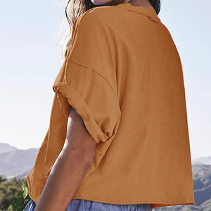 เสื้อยืดสตรีทสไตล์ฮิปฮอปทรงหลวม พิมพ์ลายโฟม ลวดลายและโลโก้สุดโปรด ผ้าโพลีเอสเตอร์ เสื้อครอปเท่ๆ สำหรับผู้หญิง - Product Image 5