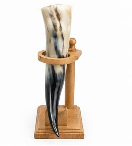 Corne à boire viking artisanale avec support en bois massif, corne de buffle naturelle, coupe médiévale pour hydromel, vaisselle de bar rustique - Product Image 3