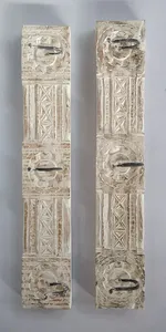 Porte-manteau mural vintage en bois à quatre panneaux, sculpté à la main avec motif floral, pour serviettes, manteaux, clés, foulards et décoration intérieure - Product Image 5