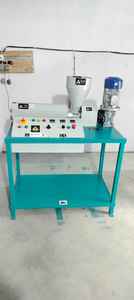 DIVINE MACHINERY SOLUTION Extrudeuse automatique à vis simple pour plastiques XPS/UPVC/ABS/PS, capacité de 30 kg/h à 40 kg/h - Product Image 2