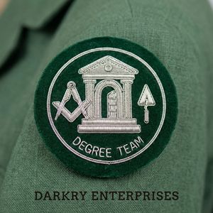 Insignia Masónica Personalizada de Alambre de Plata con Plumas Cruzadas, Bordada a Mano con Hilo Plateado, Escudo de Fieltro Azul Marino, Emblemas para Logias Masónicas - Product Image 6