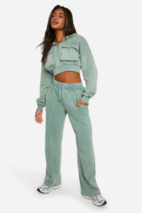 Women Cropped Hoodie and Wide Leg <b>Sweatpants</b> <b>Set</b> Two Piece Casual Athleisure Outfit - Product Image 5