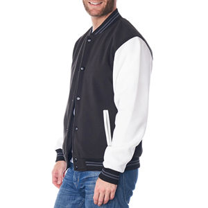 Chaqueta universitaria de béisbol estilo bomber de cuero PU con parche de cuero y logotipo bordado personalizado OEM negro de alta calidad para hombre - Product Image 4