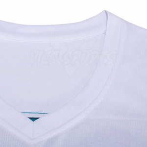 Uniforme de baloncesto hecho en Pakistán, camiseta de equipo y pantalones cortos sublimados, uniforme de baloncesto de color personalizado - Product Image 4