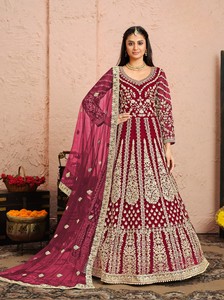 Traje Anarkali Moderno Bordado y Semisellado para Bodas y Diwali - Product Image 4