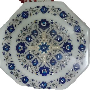 Figura Decorativa Hecha a Mano con Incrustaciones de Mármol, Diseño Floral de Inspiración Antigua, Artesanía Tradicional India en Piedra, Decoración Elegante para el Hogar, Kumar & Sons - Product Image 3