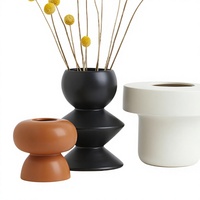 Vase en céramique noir mat avec doubles poignées en boucle, design Art Déco, luxe, salon, mariage, bureau, décoration de la maison, vase à fleurs
