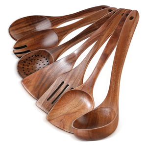 Juego de Utensilios de Cocina de 7 Piezas de Madera de Acacia Ecológica de Primera Calidad |   Cucharas de Cocina Hechas a Mano, Resistentes al Calor y Duraderas, Vietnam - Product Image 1