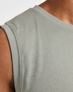 Hot Sale Men's Sporty <b>Tank</b> <b>Top</b> <b>Loose</b> Fit Sleeveless Custom Front Logo Lightweight Summer Fitness Workout Muscle Fitness - Product Image 4